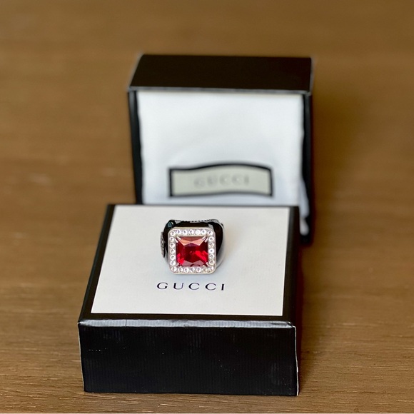 Authentic GUCCI crystal encrusted GG ring - Picture 2 of 6